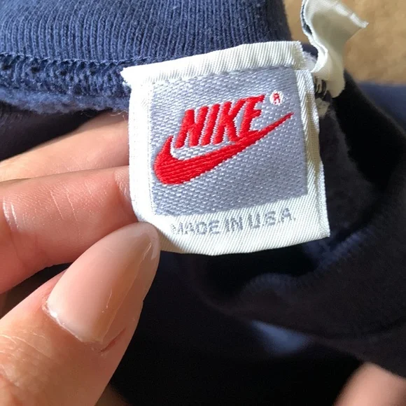Vintage Nike Air Crew Neck - Picture 2 of 5